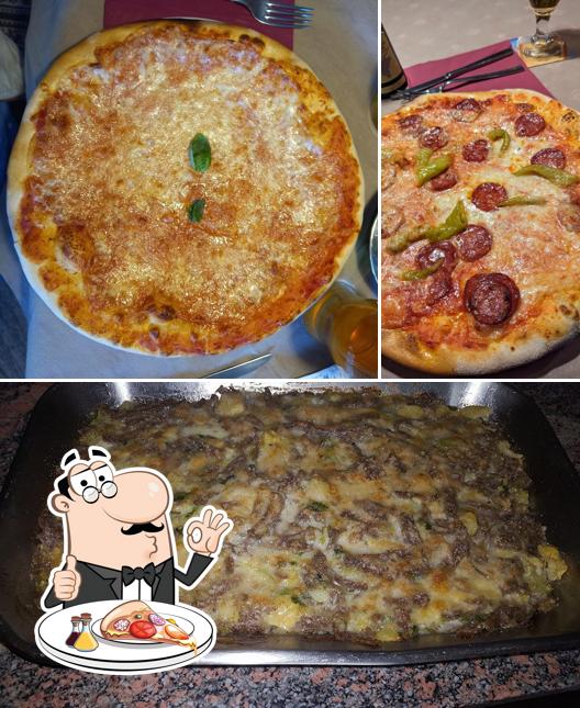 Scegli una pizza a Zur Sonne