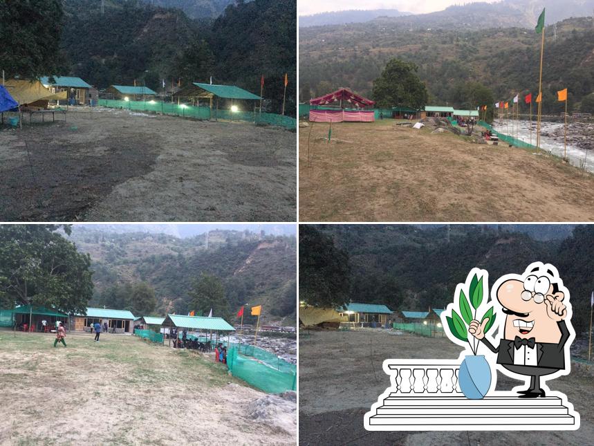 Tiranga Riverside Luxury Camps-Camping site in kullu-Manali mud house/River side camping