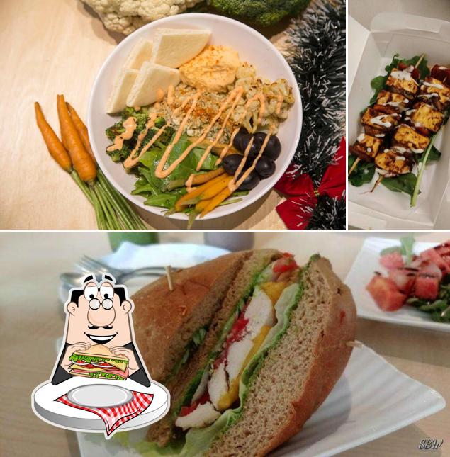 Club sandwich at Vinz Nutribowl