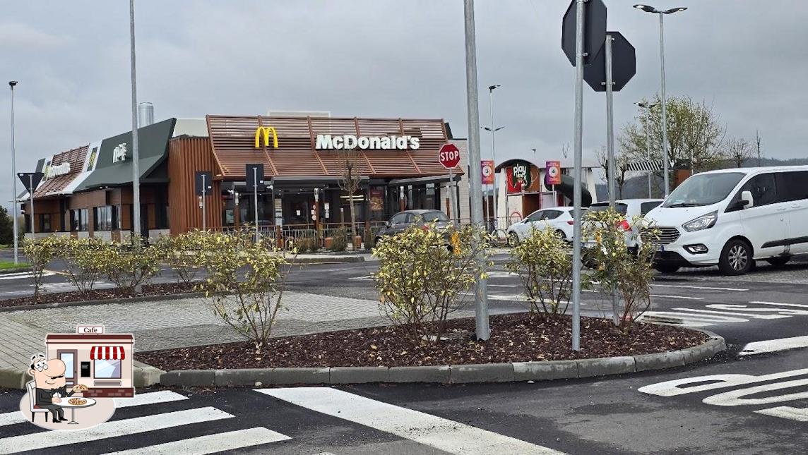 Gli esterni di McDonald’s Crescentino