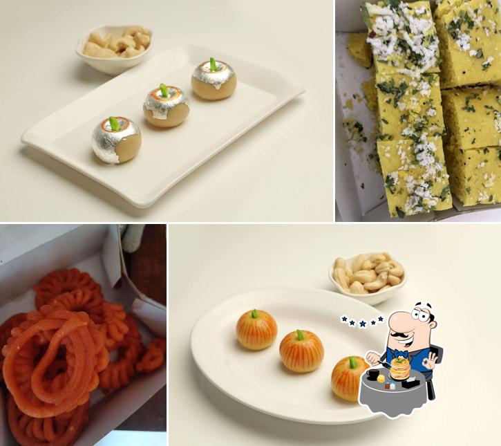 Meals at Kaka Halwai