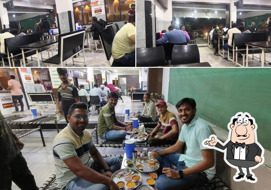 The interior of Kanaiya Dhaba