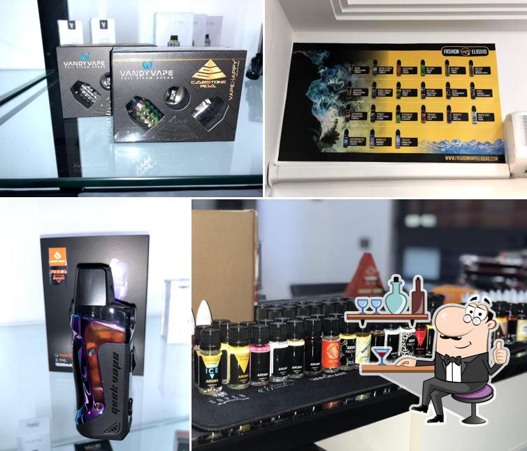 Dai un'occhiata agli interni di Smoke Vape Café