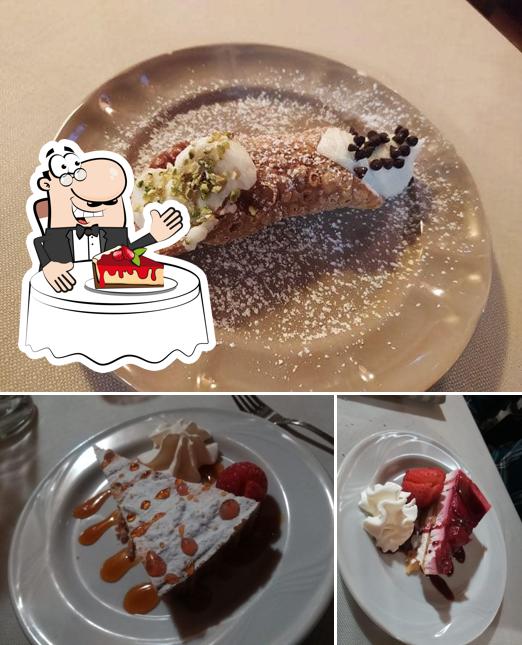 La Piazzetta serve un'ampia varietà di dolci