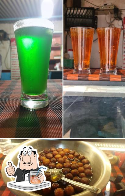 The picture of Sri Balaji Tea Stall, Theni’s drink and meat