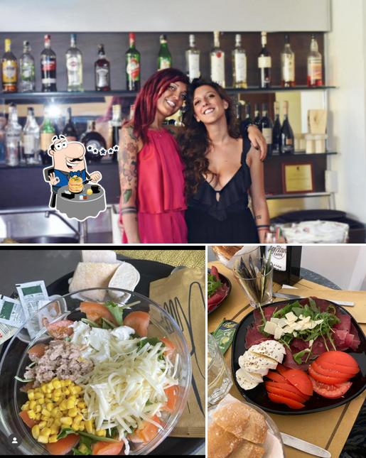 Dai un’occhiata alla foto che raffigura la cibo e bevanda di Tea Gialla