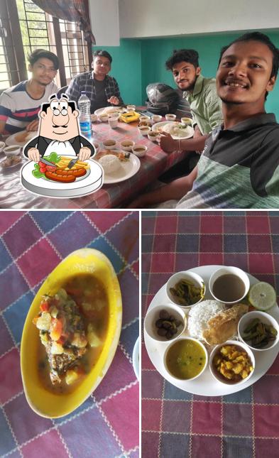 Among various things one can find food and interior at Duporia Akhaj