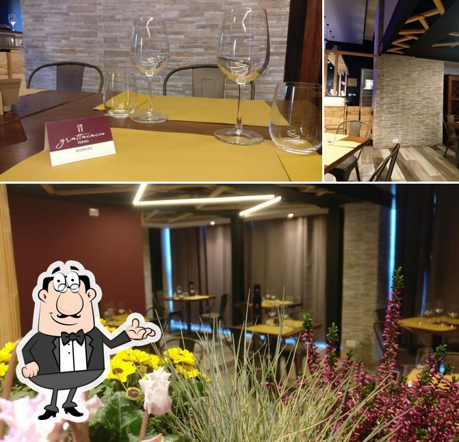 Gli interni di Osteria Grattacacio