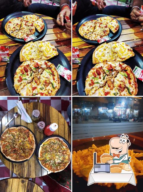 Garlic bread at Pizza castle