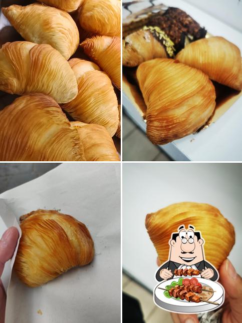 Sfogliatella al Antica Pasticceria Lauri