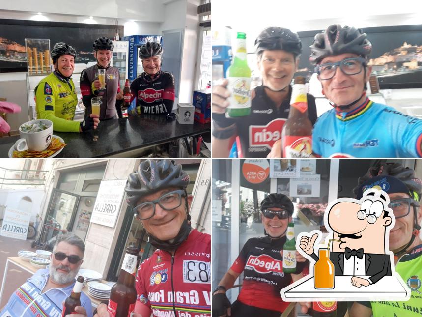 Goditi un drink a Caffetteria D'Amico dal 1986