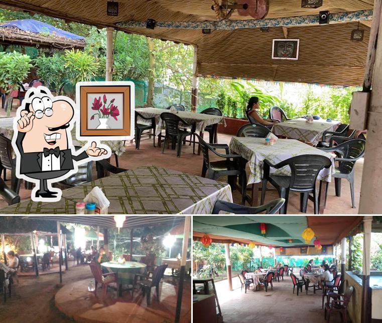 Take a seat at one of the tables at Mamma Champos