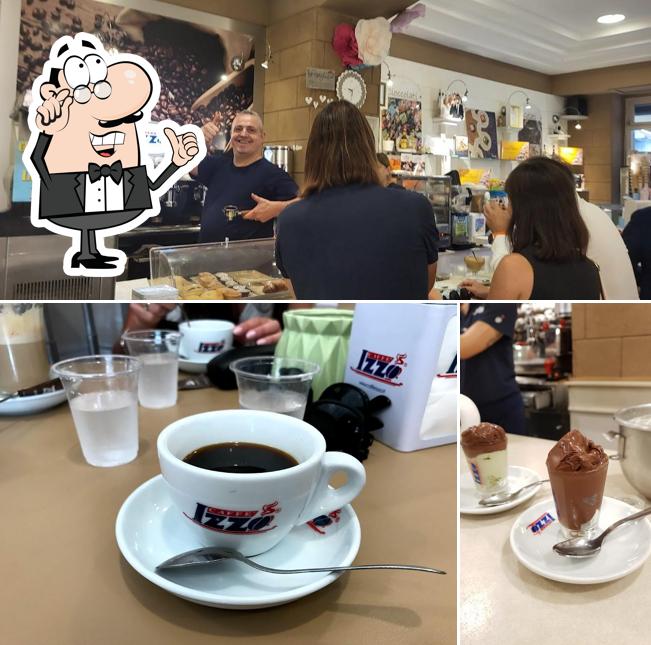 Gli interni di Mozart Caffé