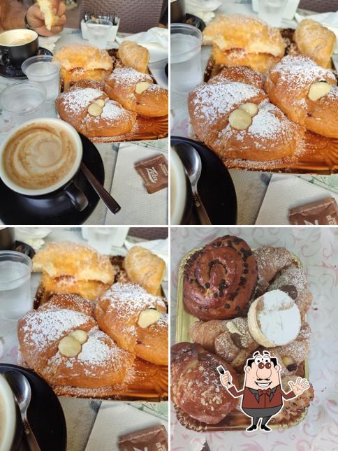Platti al Bar Pasticceria "Enrico"