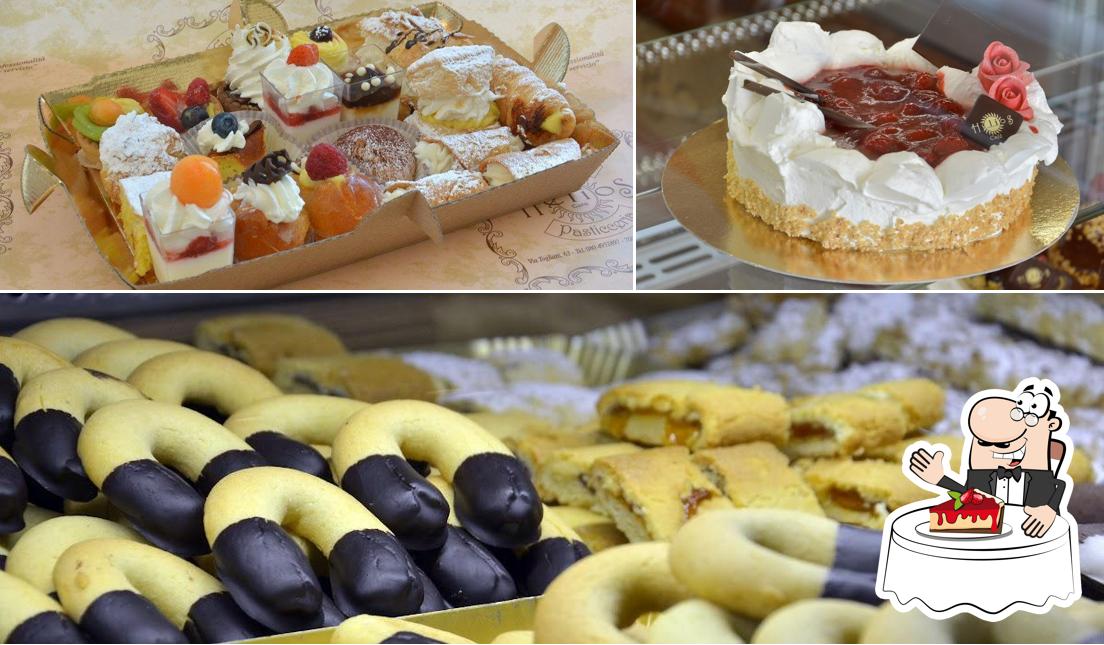 Helios Cafè - Bar , Pasticceria, Gelateria serve un'ampia selezione di dessert