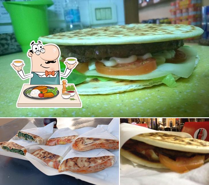 Platti al Piadineria Un Morso Di Romagna Fano