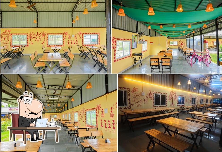 Check out how Vasudha Restaurant (Chulivarchi Misal) looks inside