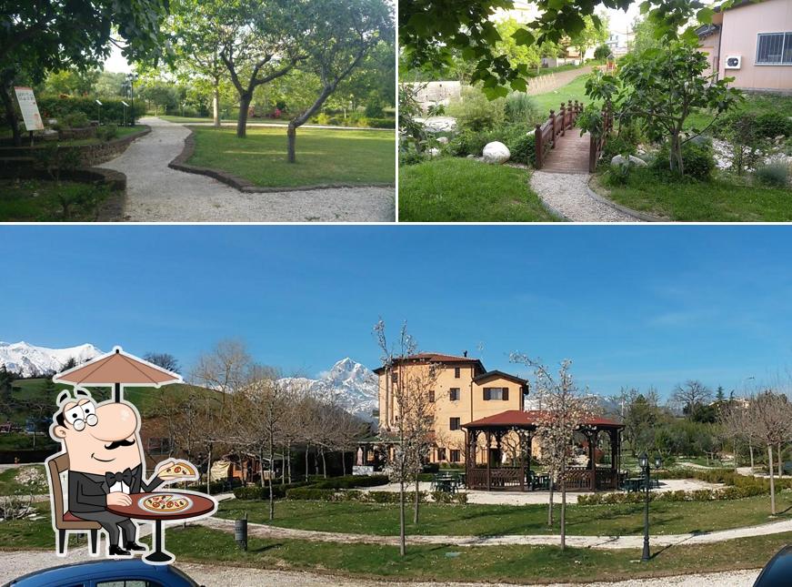 Puoi goderti l'aria fresca dal dehors di Il Giardino Di Maria - Pizzeria - Piadineria - Bed and Breakfast