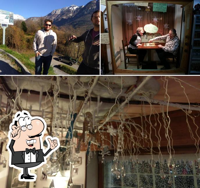 Questa è la foto che mostra la interni e esterno di Jessy Pub di Savi Monica Questa è la foto che mostra la interni e esterno di Jessy Pub di Savi Monica