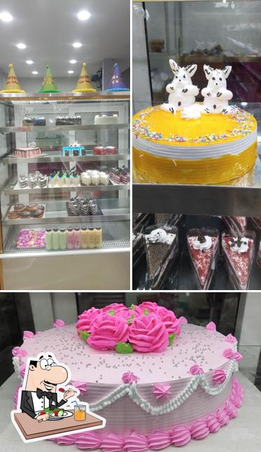 Food at SRM Sweets & Cakes - Perundurai