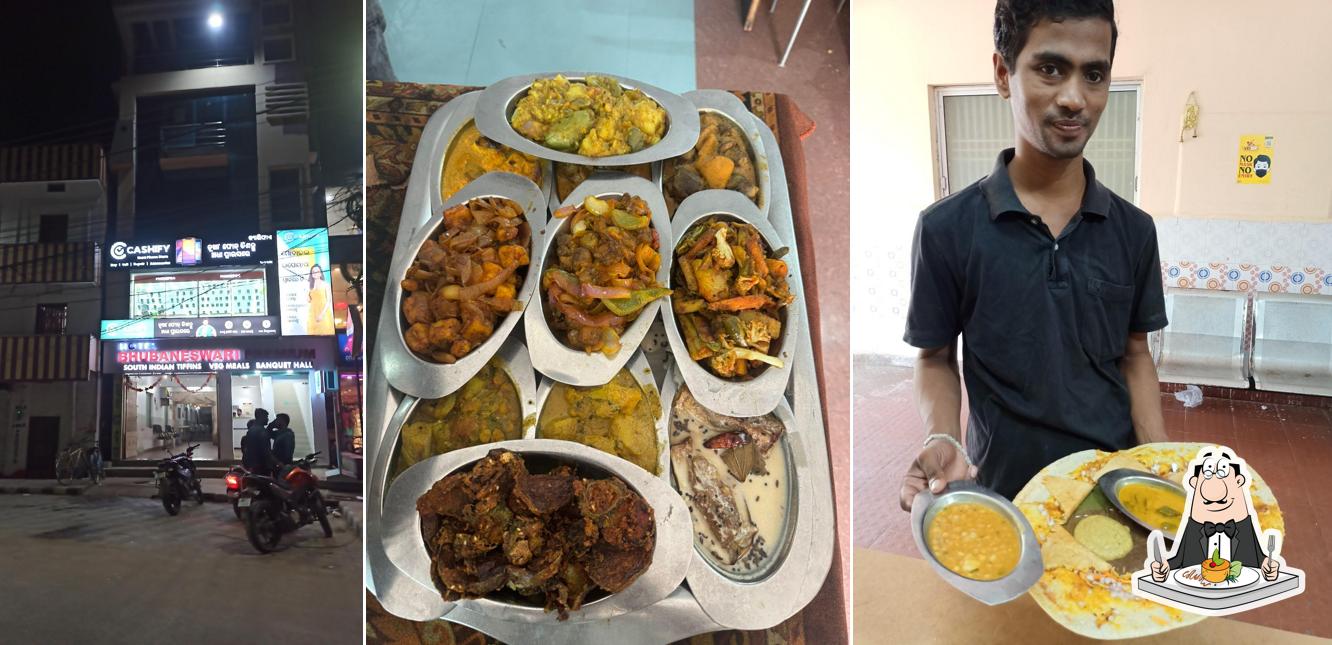Food at Hotel Bhubaneswari Premium