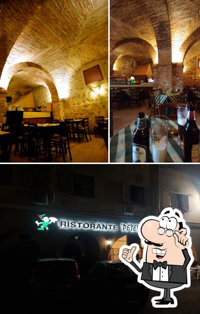 Tra le varie cose da Peter Pan 2 Ristorante Pizzeria si possono trovare la interni e esterno