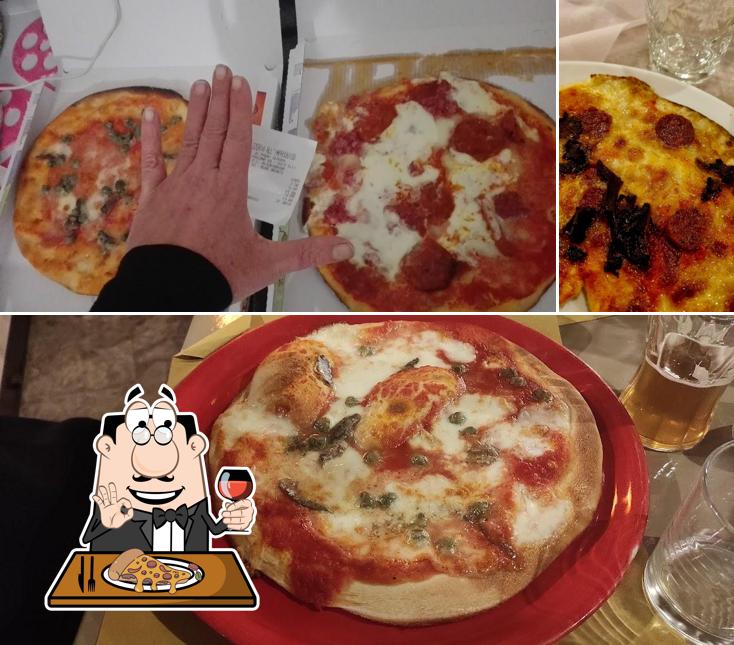 Ordina una pizza a Pizzeria All'Improvviso
