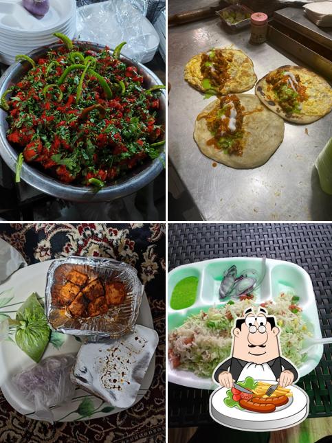 Food at Delhi spice roll hut