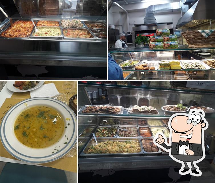 Gli interni di PappaGrill Girarrosto Gastronomia