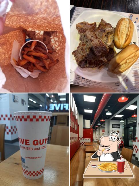 Patatine fritte al Five Guys Eaux-Vives