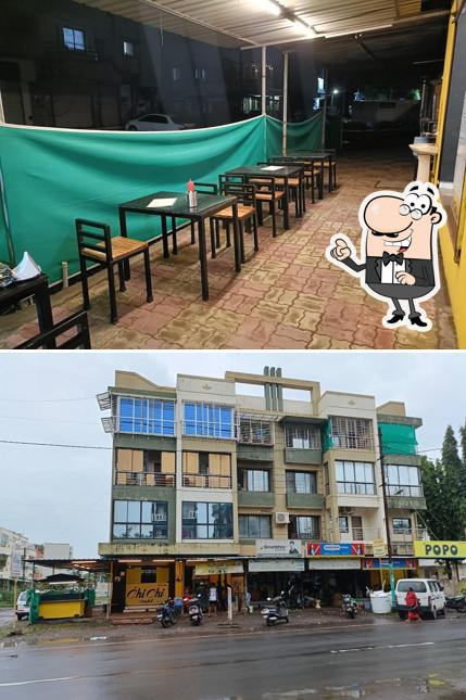 Check out how ChiChi Omlet looks outside