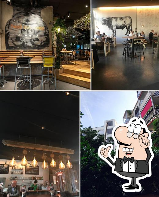 Siediti a un tavolo di The Butcher