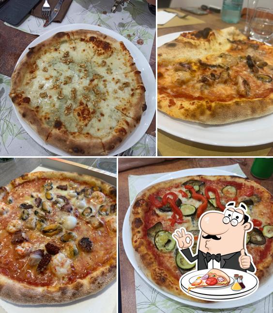 Prenditi una pizza a Pizzeria Foody