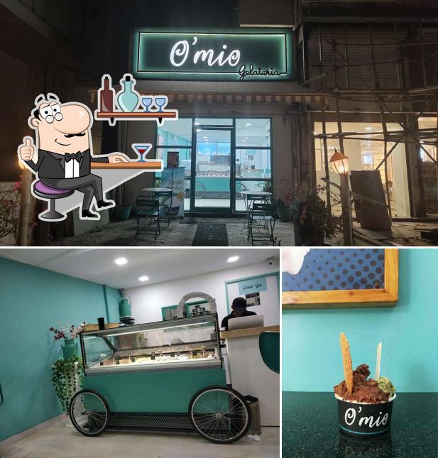 Take a seat at one of the tables at O'mio Gelateria