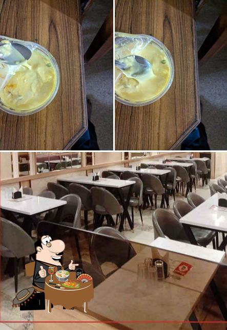The image of Bikaner Express’s food and interior
