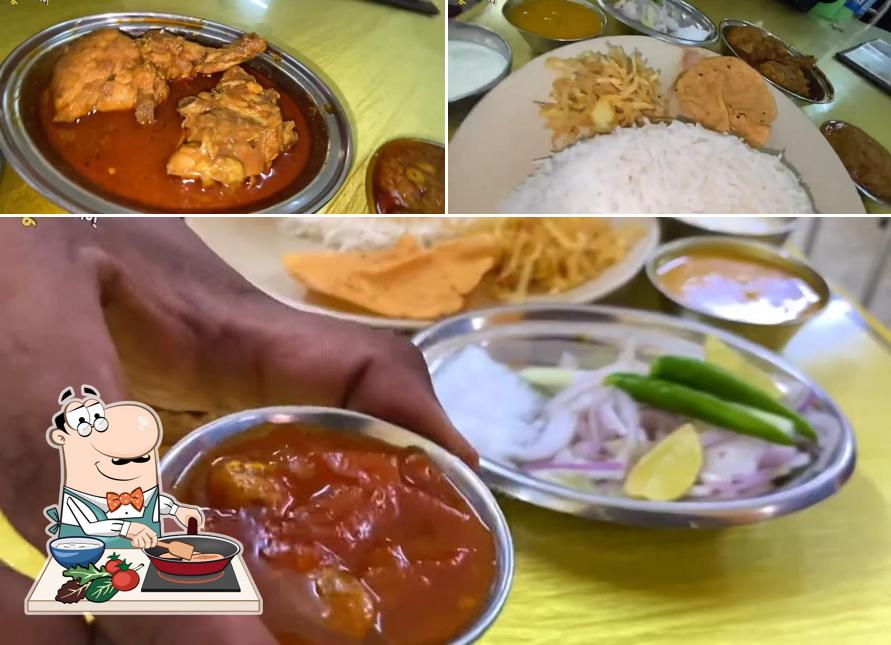 Chicken curry at Sudipar Rannaghar Puri