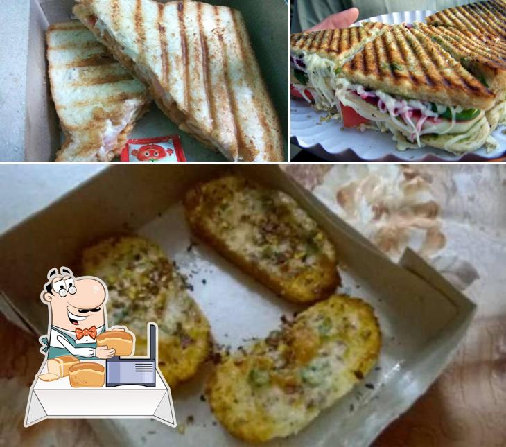 Garlic bread at Toaste Adda