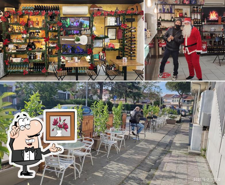 Gli interni di Pink & Red Café