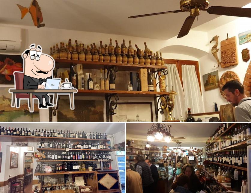 Siediti a un tavolo di Cantina Senese