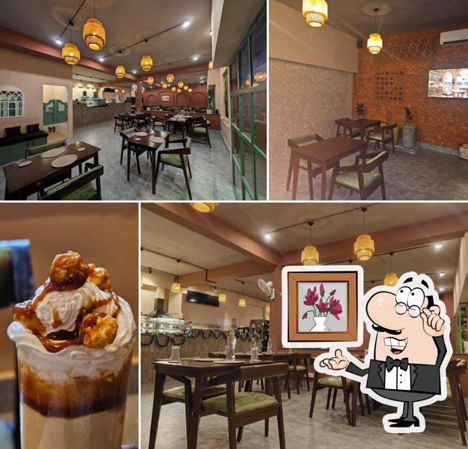 The interior of It's Brown & Roasted