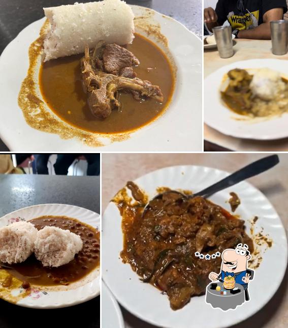 Meals at Onakkan Bharathi