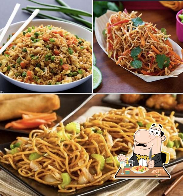 Pad thai at Yakoj Chinese & Fast Food