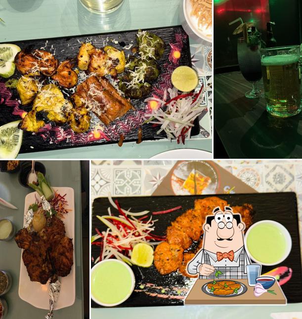 Chicken wings at Bar Cloud9 & Lounge