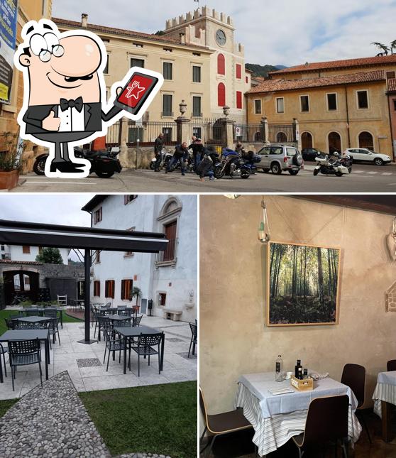 Tra le varie cose da Da Lauro si possono trovare la esterno e interni