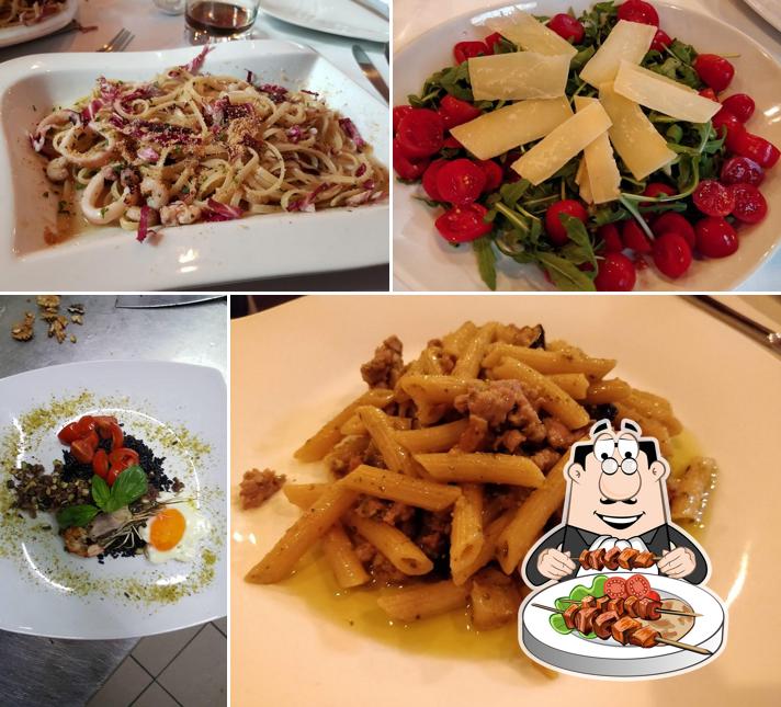 Cibo al Ristorante 8 o'clock - Eight O'Clock Restaurant