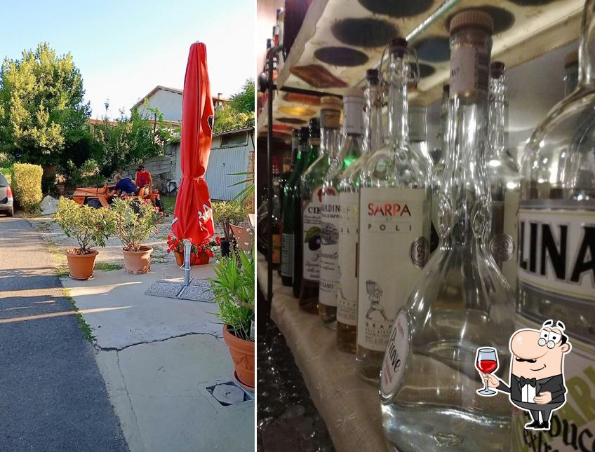 È gradevole godersi un bicchiere di vino a Osteria Vecia Vestena