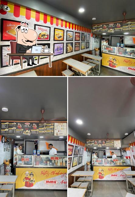 The interior of MMV Mumbaiya Misal and Vadapav Vesu