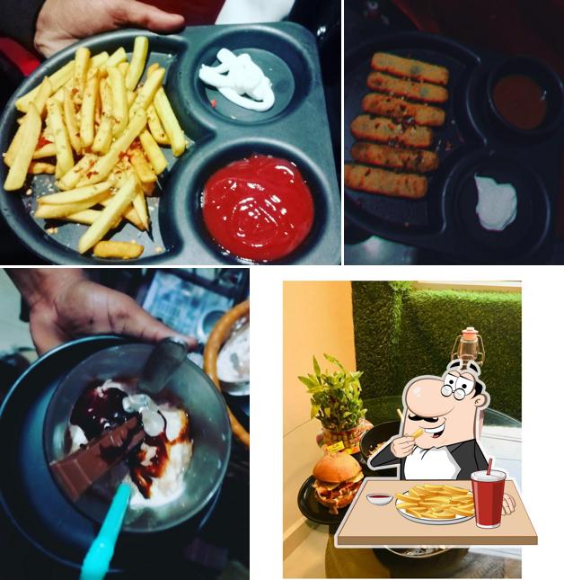 French fries at CAFE CONECTION