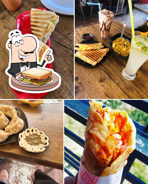 Grilled cheese sandwich at Cafe Highway