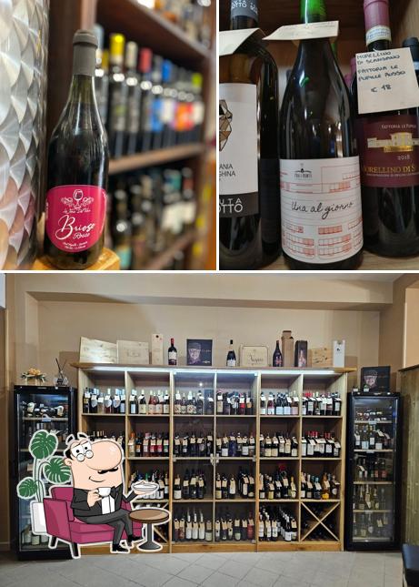 La Tana del Vino si caratterizza per la interni e cibo